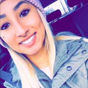 Meet your Posher, Ivette